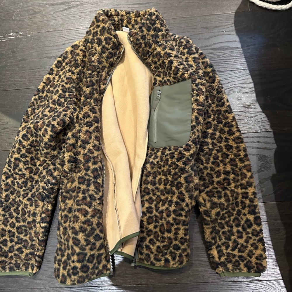 Amazon Essentials Leopard Print Fleece Jacket